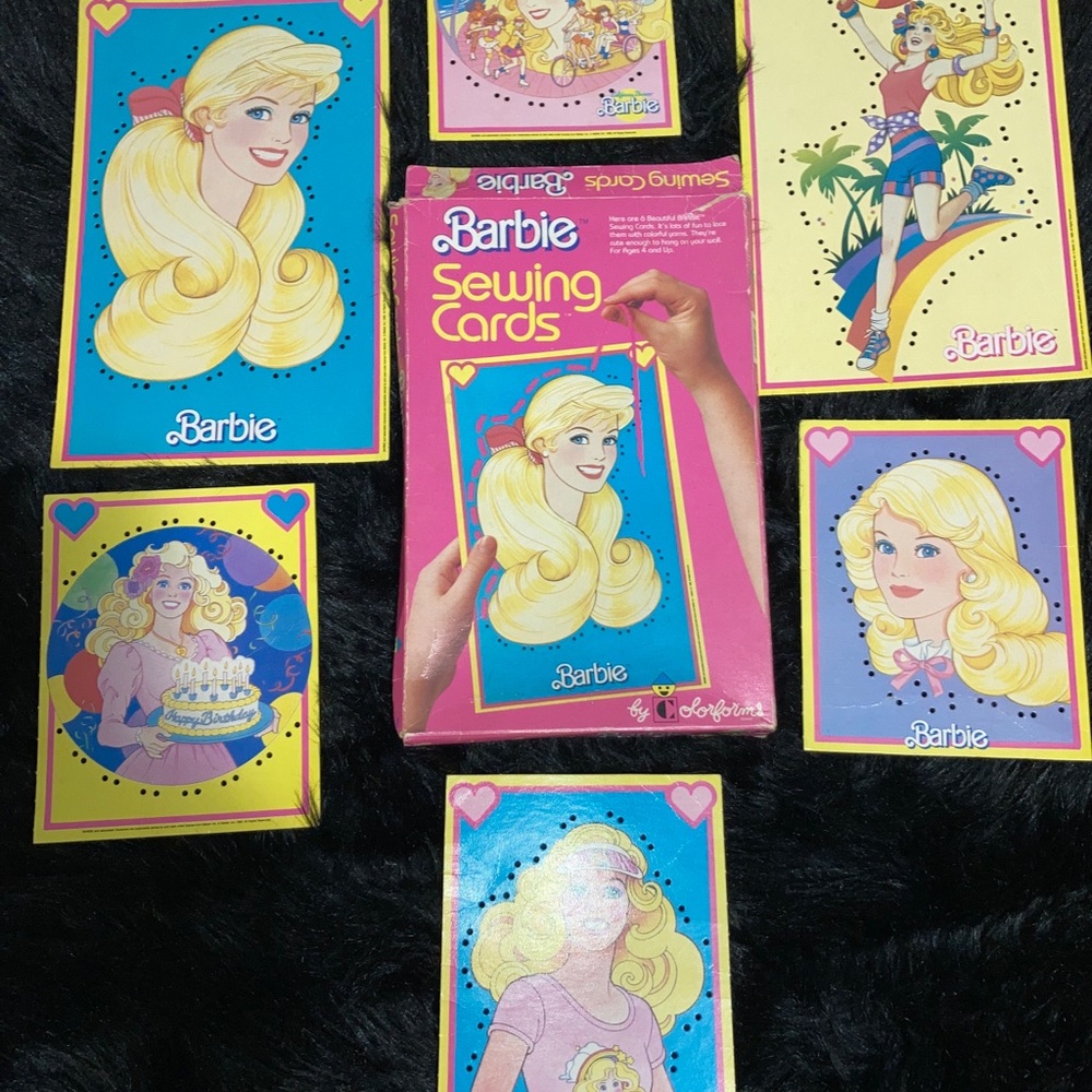 Vintage 1980’s Colorforms Barbie Sewing Cards #983 Complete In Box No String